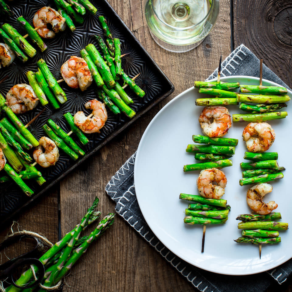 Garlic Shrimp & Asparagus Kebabs