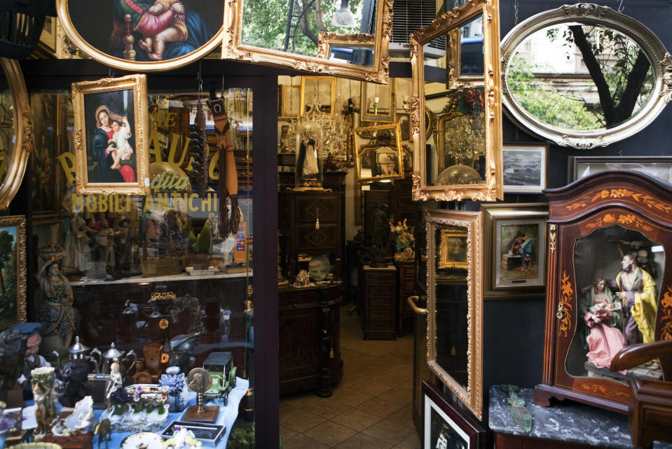 An antique shop in Round Top