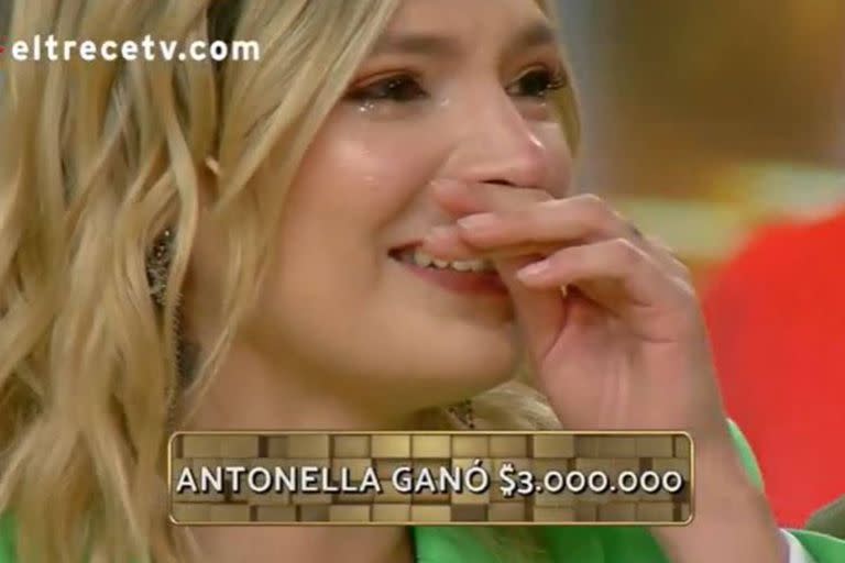 Antonella no pudo contener la emoción al ganar Los 8 escalones de los tres millones