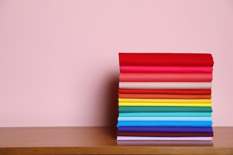 A video of a man using a bargain T-shirt folder has gone viral [Photo: Getty]