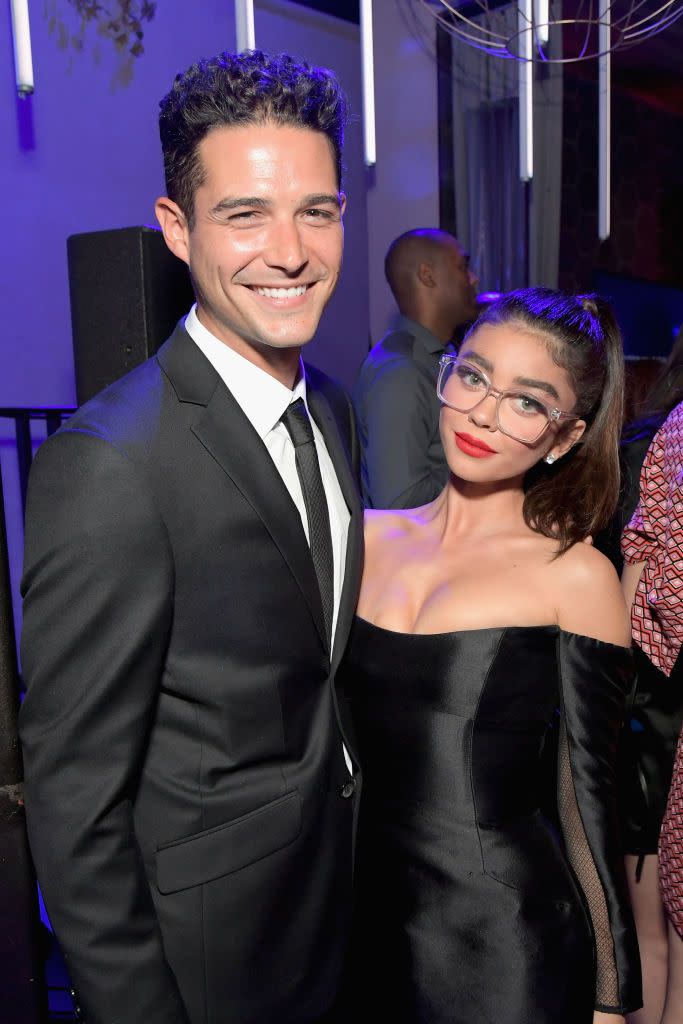 Sarah Hyland and Wells Adams flirted on Twitter.