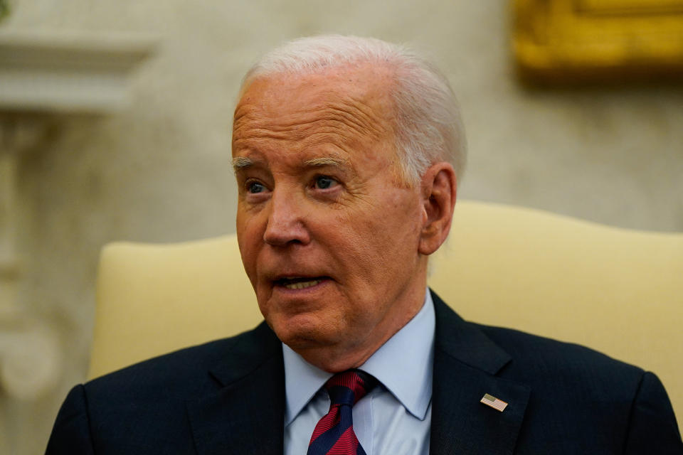 U.S. President Joe Biden looks on as he meets with NATO Secretary General Jens Stoltenberg in the Oval Office at the White House in Washington, U.S., June 17, 2024. REUTERS/Elizabeth Frantz