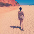 Celebrity Twitpics: As if Kelly Brook doesn’t make us jealous enough, what with her fit boyfriend and amazing body, she’s currently sunning herself on a beautiful beach. The star tweeted this picture of herself taking a stroll in the sun. Sigh.