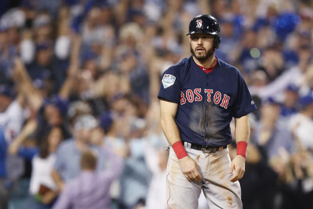 Ian Kinsler makes key error in Red Sox G3 loss