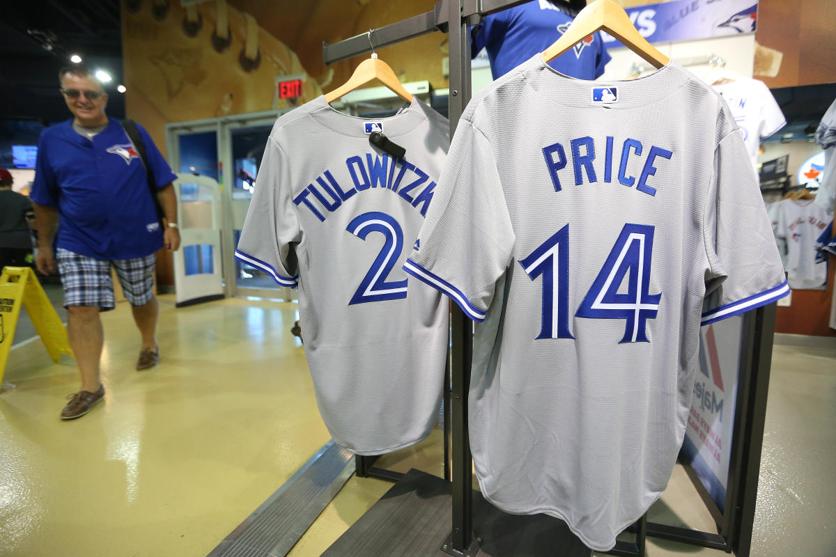 David Price fans 11, wins Blue Jays debut