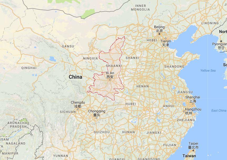 The coach reportedly crashed into the wall of a tunnel in the province of Shaanxi: google