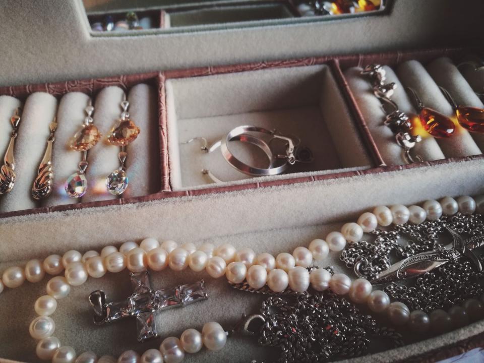 How to Organize Your Jewelry