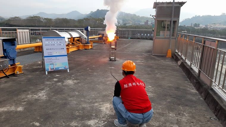 ▲鋒面通過降雨機會增高，經濟部水利署今（6）日在曾文、高屏溪上游進行人工增雨。（圖／水利署提供）