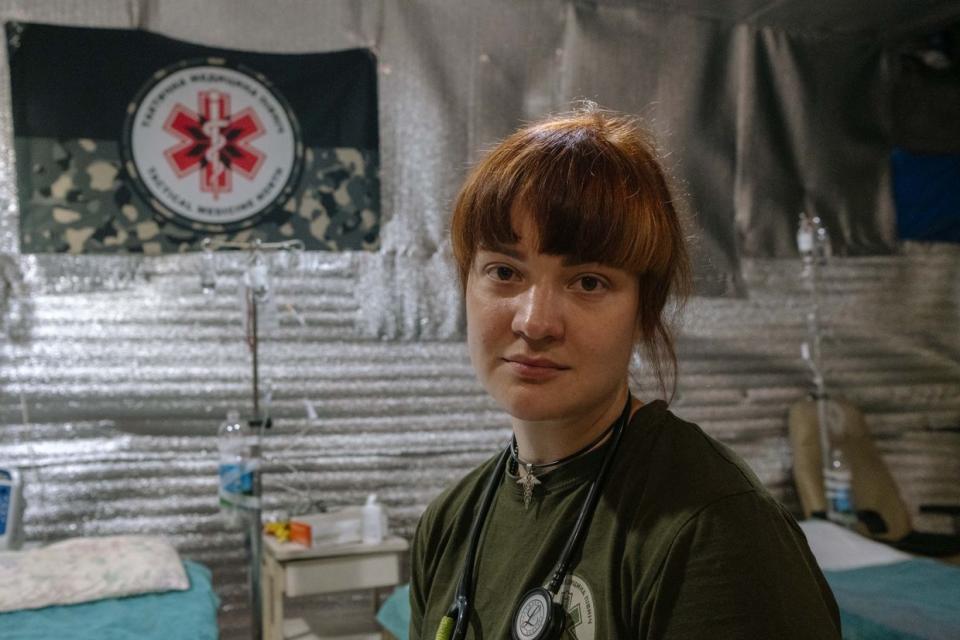 Ukrainian medical volunteer Anastasiia Chubachenko at a stabilization point near Chasiv Yar, Donetsk Oblast, on April 25, 2024. (Francis Farrell/The Kyiv Independent)