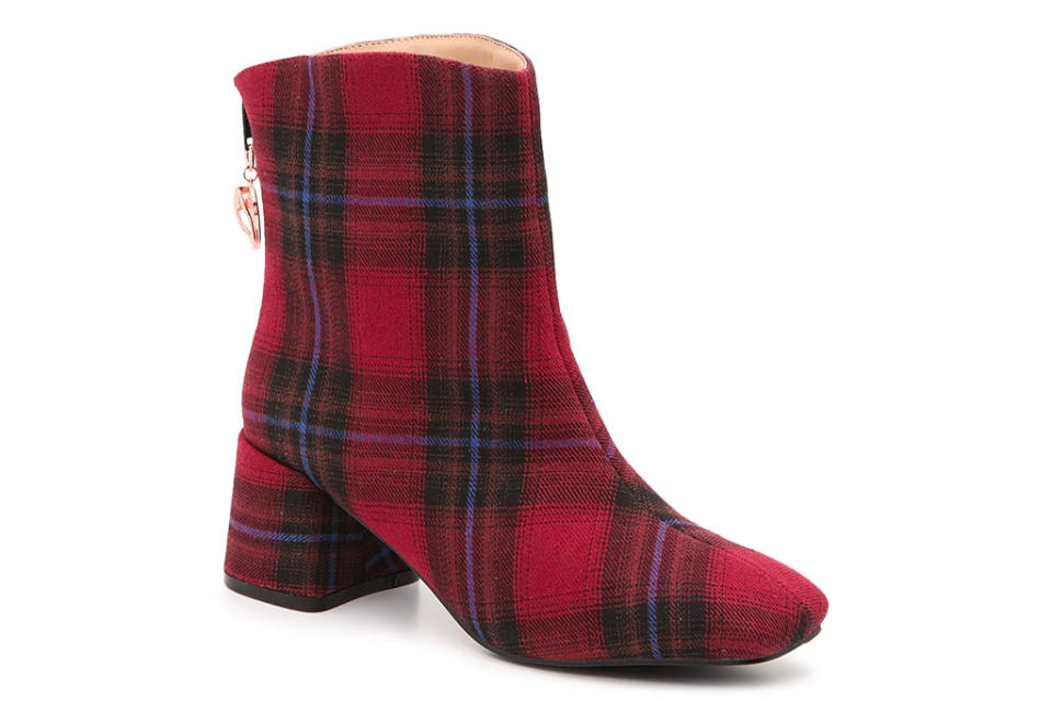 plaid boots, flannel, tartan, checkered, fall, penny loves kenny, dsw