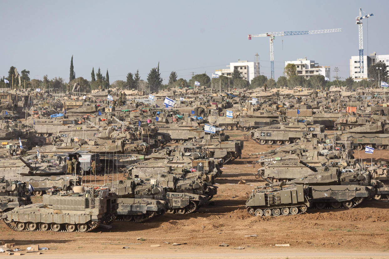 Des chars de combat de l’armée israélienne positionnés dans le sud d’Israël, près de la frontière avec la bande de Gaza, le 9 mai 2024.