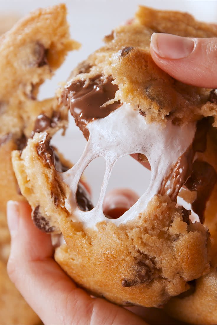 S'mores Stuffed Cookies