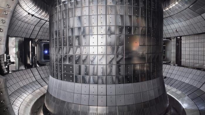  A view inside the KSTAR reactor chamber. 