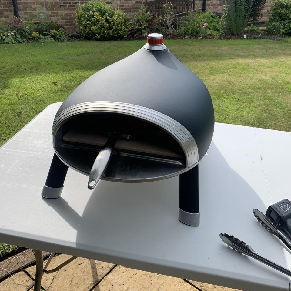 Testing the DeliVita DiaVolo Gas Pizza Oven at home