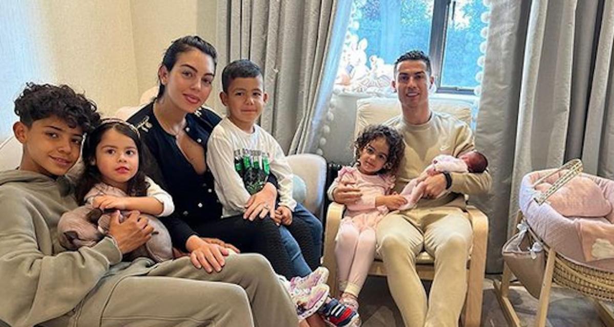 Cristiano Ronaldo et Georgina Rodriguez : leur album de famille - Elle