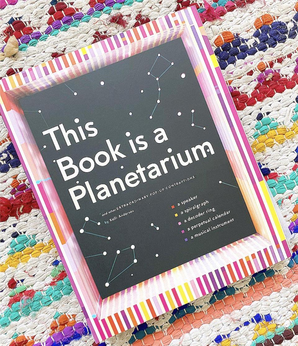 21) This Book Is a Planetarium