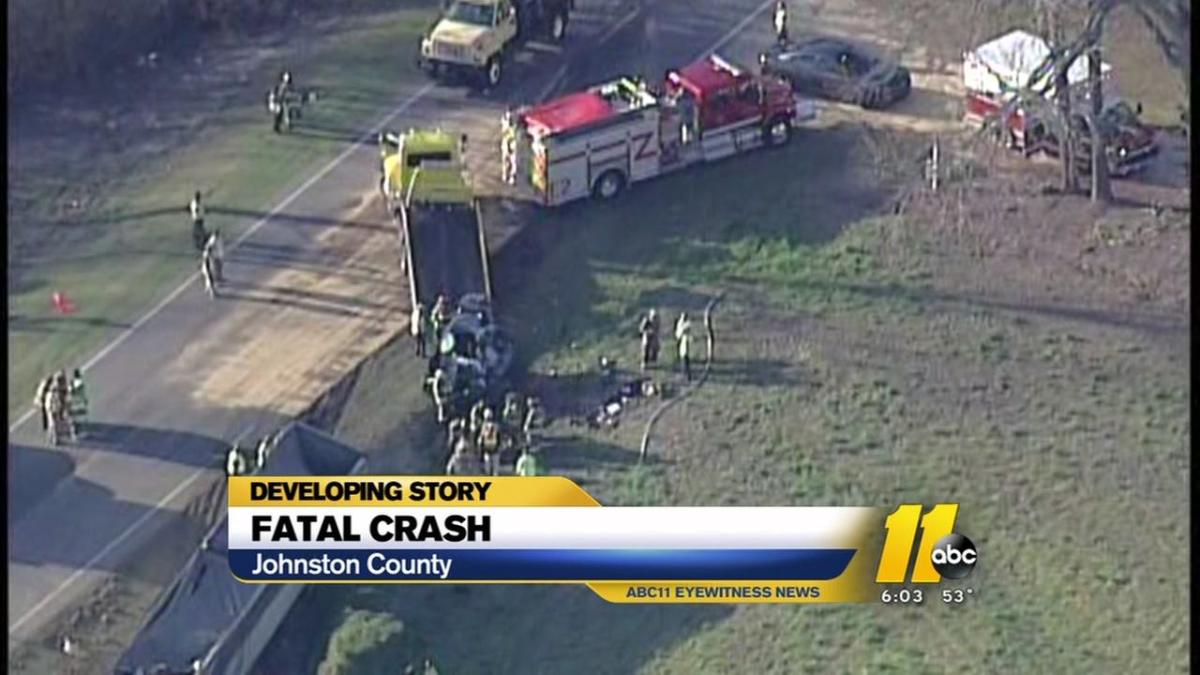 Deadly Crash Involving Car Tractor Trailer Closes Us 701 Near Four Oaks 6202