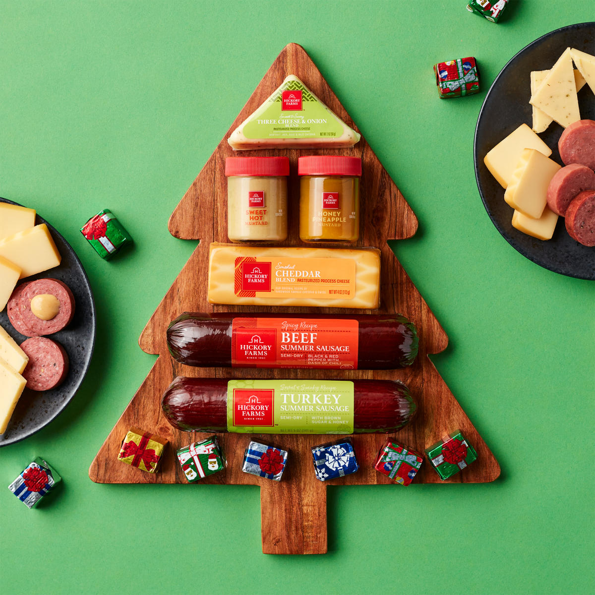 Spread Holiday Cheer with the Hickory Farms 2020 Holiday Gift