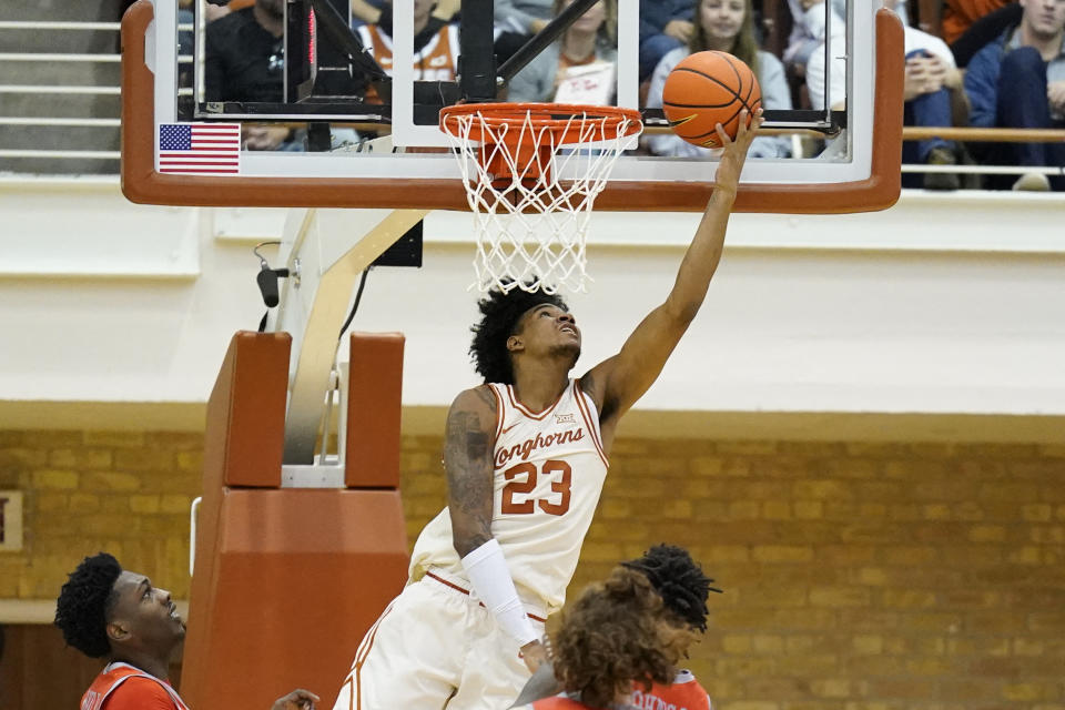 Texas forward Dillon Mitchell dunks during a November 2022 game in Austin, Texas. (Scott Wachter/USA TODAY Sports)