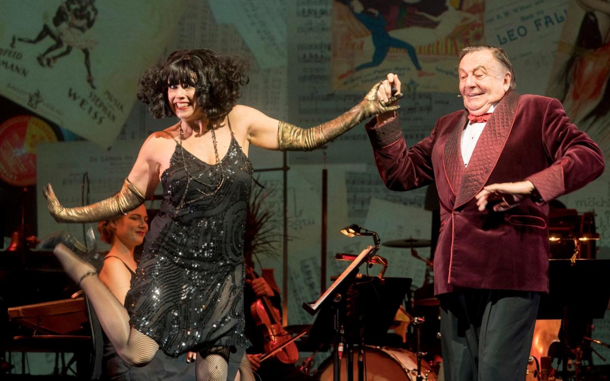 Singer Meow Meow, left, and Barry Humphries - amx