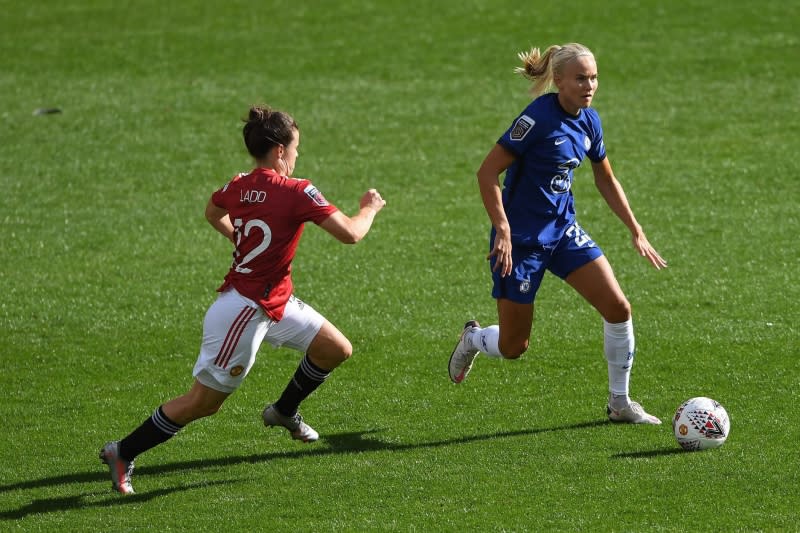 希達（右）已為車路士在聯賽上陣（Chelsea Football Club Women Facebook）