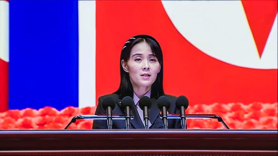 Jahrelang wurde Kim Yo-jong der Öffentlichkeit vorenthalten. Heute scheint die 36-Jährige für das Machtgefüge im Regime ihres Bruder Kim Jong-un unverzichtbar zu sein. (Bild: ZDF / Hikari)