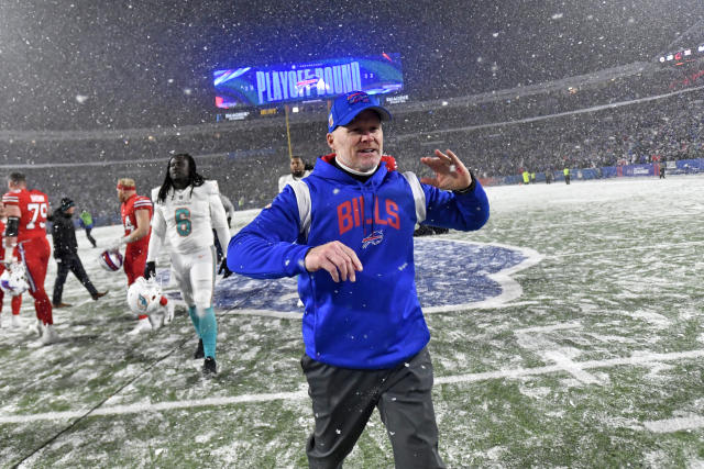 NFL playoffs: Bills sidestep Miami's upset attempt 