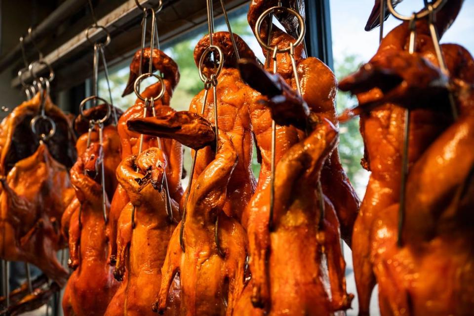 Van Loi sells whole roasted ducks.