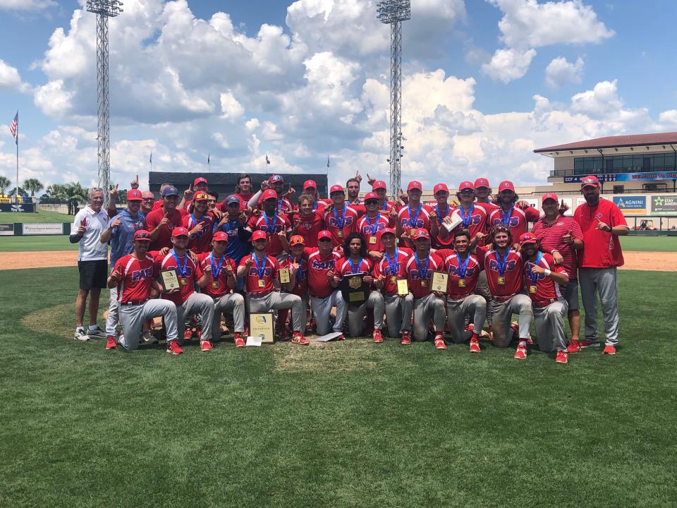 College of Central Florida baseball team with state championship medals.