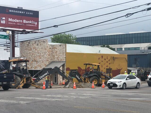 Construction is underway along South Lamar Boulevard, from Kinney Avenue to W. Mary Street. (KXAN Photo/Ed Zavala)