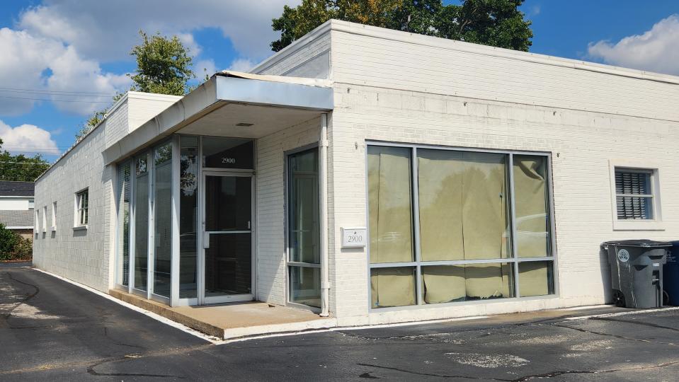 This building at 2900 Lincoln Ave. will soon be Casey's Dugout, a new sports-themed pizza restaurant coming to Evansville's East Side.