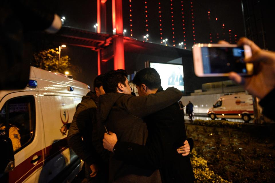 Las fotos de la masacre terrorista en un club nocturno de Estambul