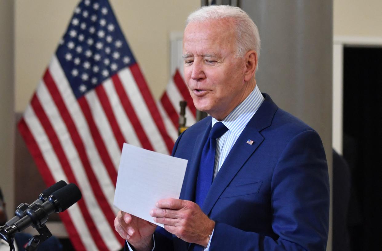 US President Joe Biden speaks on the economy at Cuyahoga Community College Manufacturing Technology Center, on May 27, 2021, in Cleveland, Ohio. (Photo by Nicholas Kamm / AFP) (Photo by NICHOLAS KAMM/AFP via Getty Images)