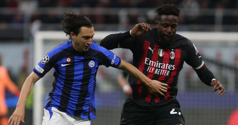 Milan, Italy. 10th May, 2023. Matteo Darmian of FC Internazionale and Divock Origi of Ac Milan during the Uefa Champions League semi-final, first leg, football match between Ac Milan and Fc Internazionale on 10 May 2023 Credit: Alamy