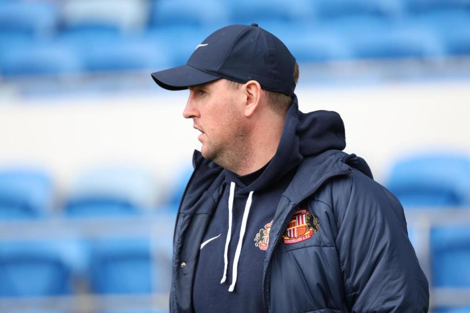 Sunderland head coach Mike Dodds <i>(Image: Ian Horrocks)</i>