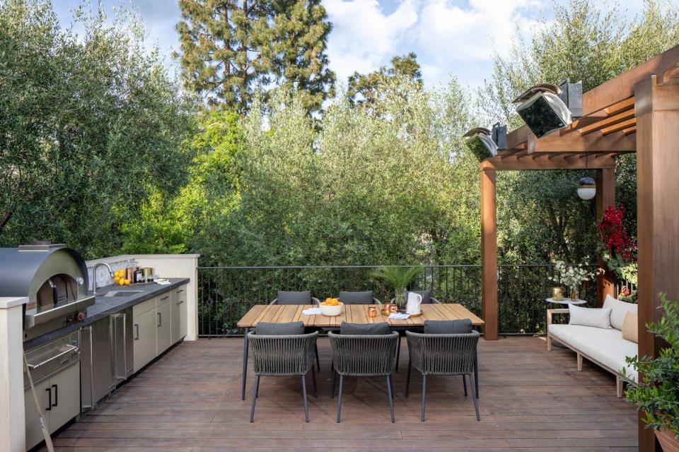 Space of Week, Patio Dining Area