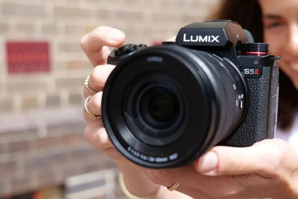 Panasonic推出加入相位對焦系統的Lumix S5 II及衍生機種Lumix S5 IIx