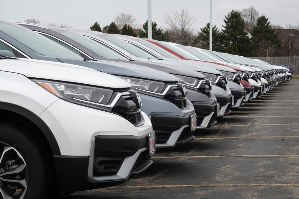 Cars sit on the lot at the McGrath Honda dealership on March 25, 2021 in Elgin, Illinois. Honda vehicles were among the top-rated midsize cars, trucks and SUVs in the IIHS awards for 2024.