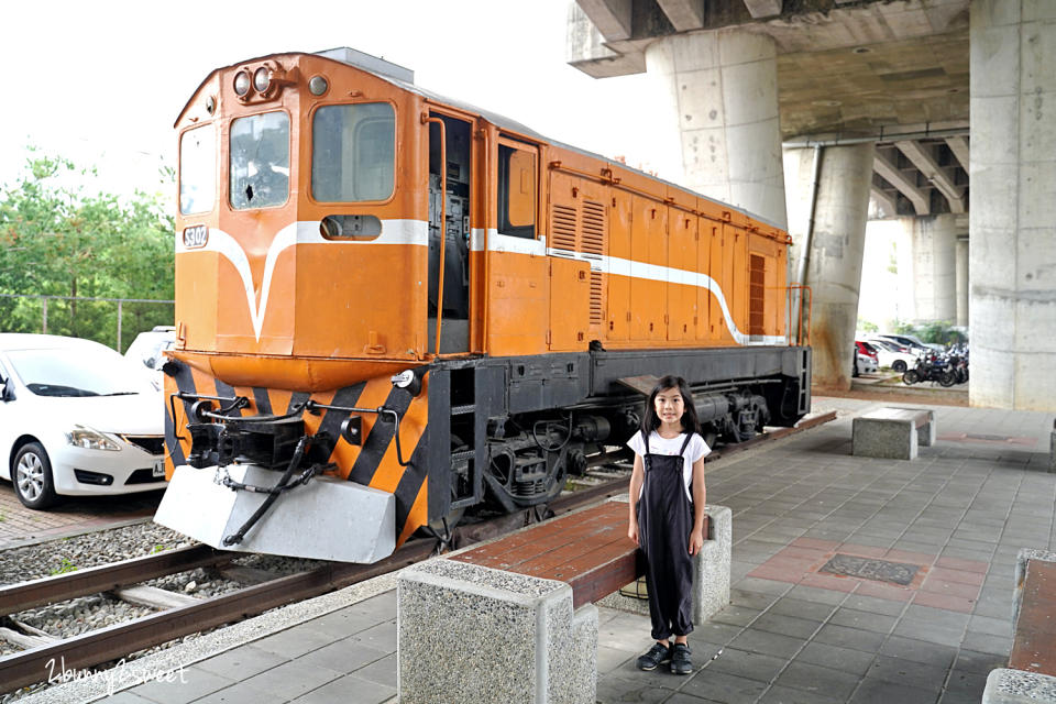 台中新幹線列車站-火車餐廳