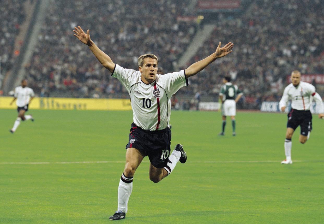 Michael Owen celebrates scoring in Munich in 2001 (Getty Images)