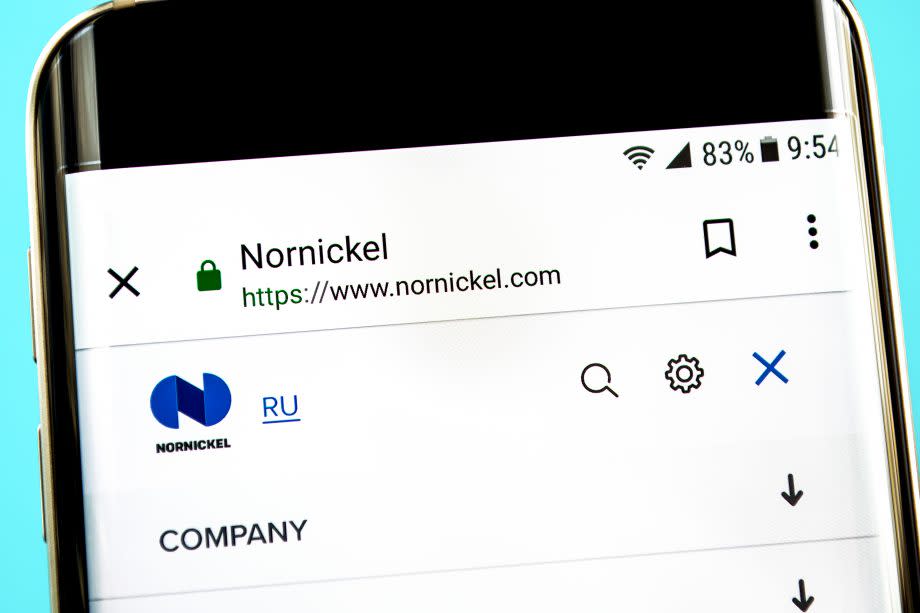 Nornickel auf einem Smartphone