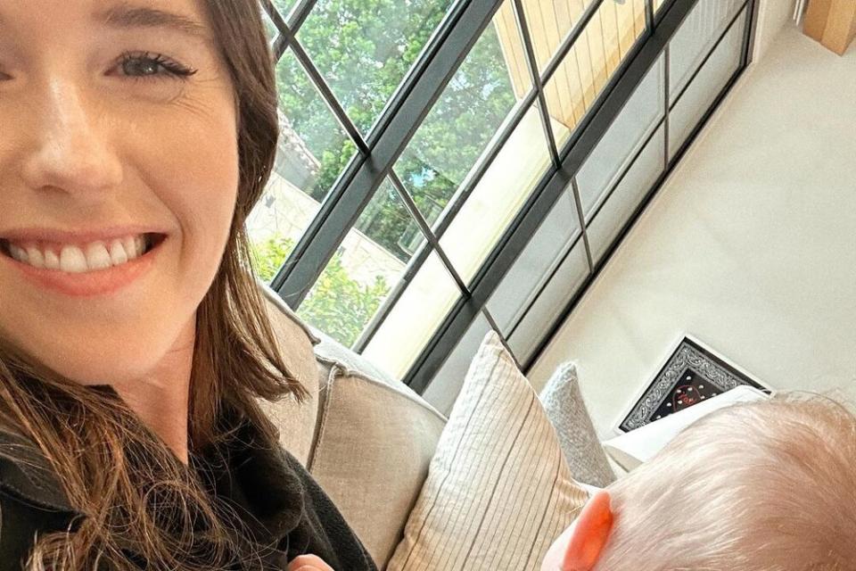 Katherine Schwarzenegger Talks Breastfeeding Daughter Eloise During Her '6 Month Growth Spurt'