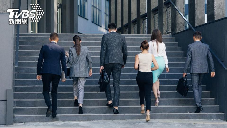 職場上有些女性升遷的速度很快。（示意圖，非當事人／shutterstock達志影像）