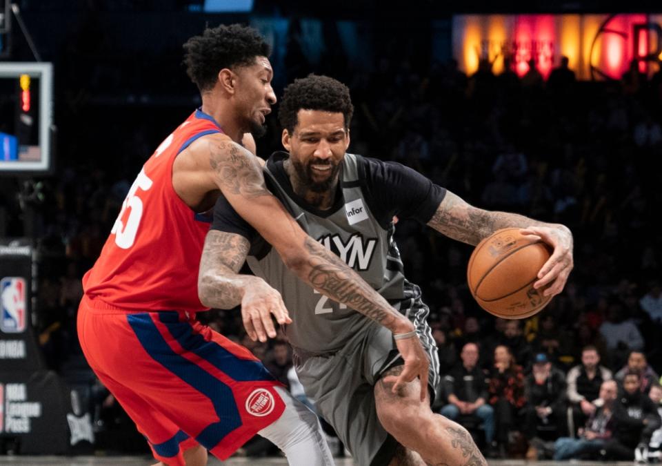 Wilson Chandler clashes with Christian Wood