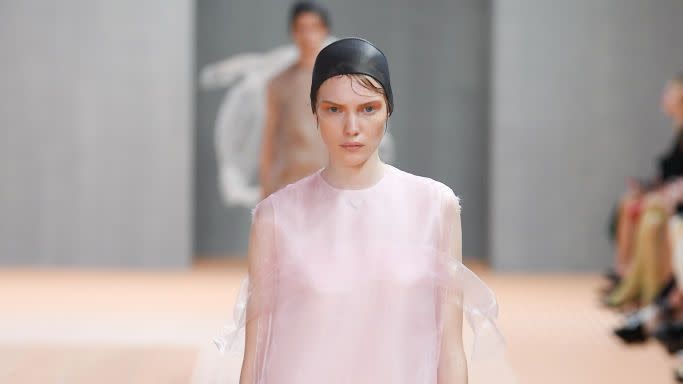 prada spring 2024 ready to wear runway show