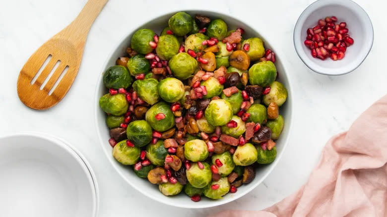 Brussels sprouts with pomegranate and chicken