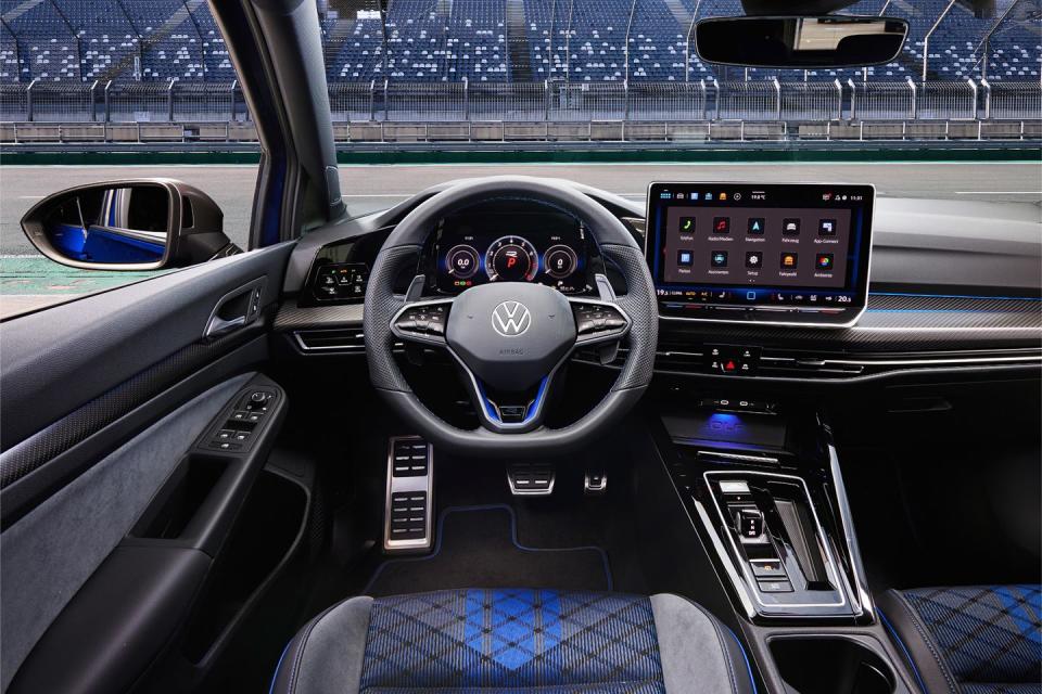 2025 volkswagen golf r