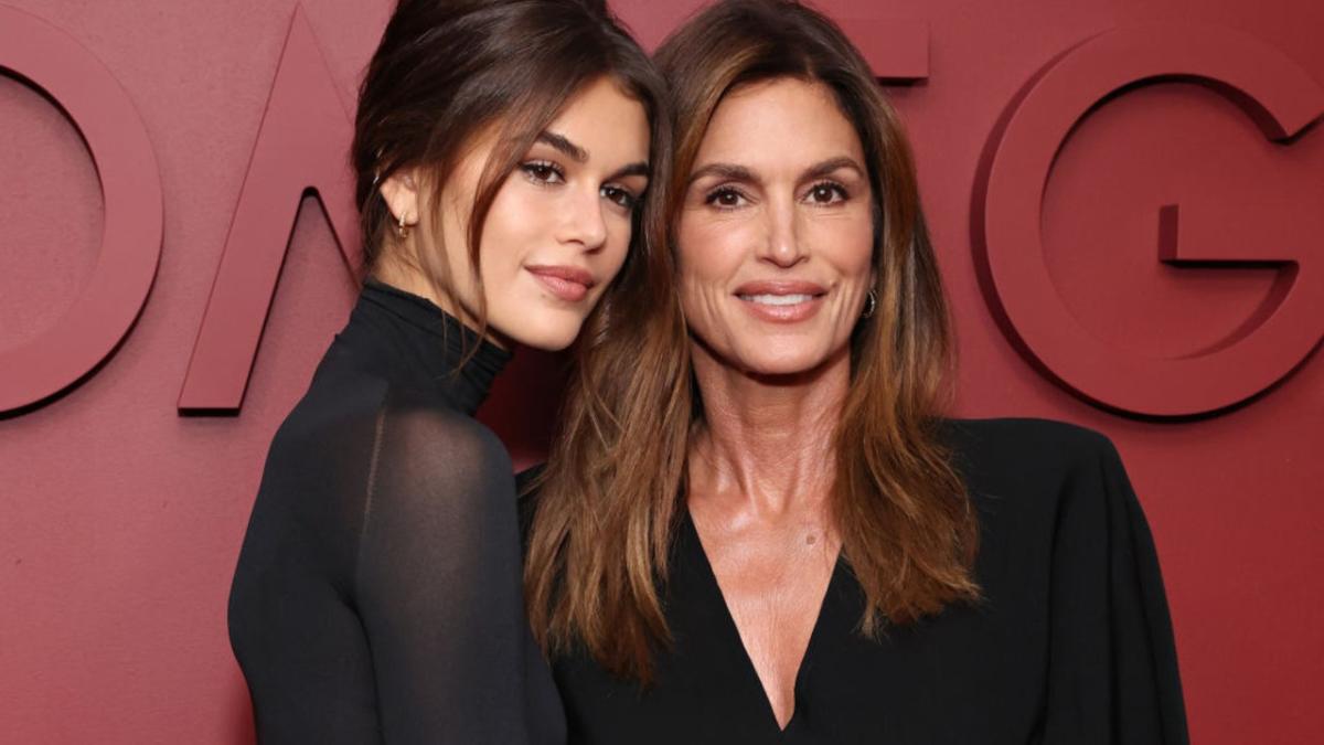 Cindy Crawford Showed Daughter Kaia Gerber Videos of Models Falling ...