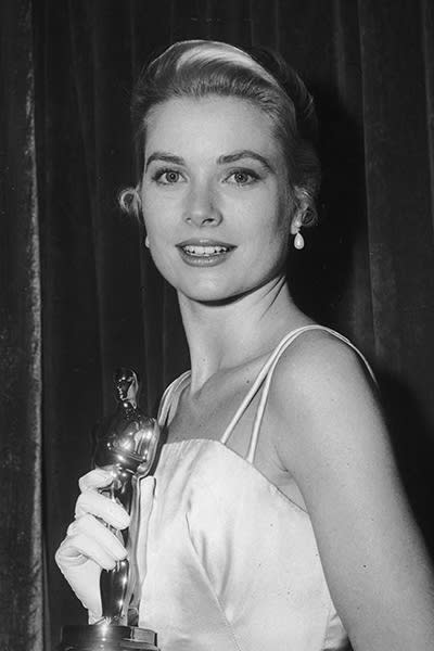 Grace-Kelly-Oscars-Beauty