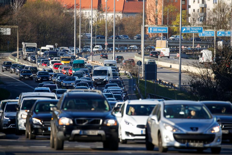 Stationary cars coming of the A 100 Berliner ring are seen in Schoeneberg during a transport strike in Berlin on April 1, 2019. - Underground trains, buses and trams where brought to a standstill as public transport workers staged a 24 hour strike to demand higher wages forcing commuters in the German capital ito find alternative transport . (Photo by Odd ANDERSEN / AFP)        (Photo credit should read ODD ANDERSEN/AFP/Getty Images)